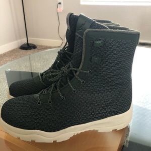 JORDAN waterproof/insulated boots